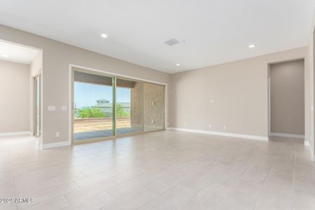 New construction Single-Family house 5743 N 208Th Lane, Buckeye, AZ 85396 Shire- photo 6 6