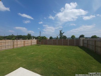 New construction Single-Family house 256 W Granite Shores Dr, Boerne, TX 78006 - photo 8 8