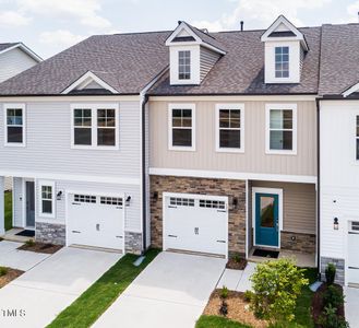 New construction Townhouse house 177 Charlie Circle, Angier, NC 27501 Magnolia- photo 57 57