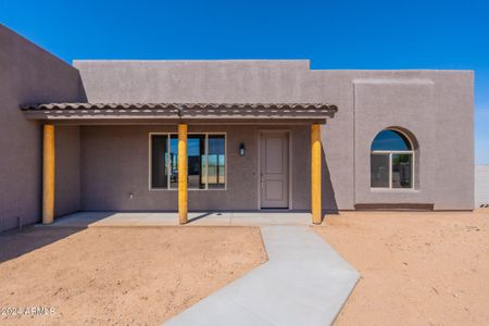 New construction Single-Family house 23008 W Peakview Road, Wittmann, AZ 85361 - photo 3 3