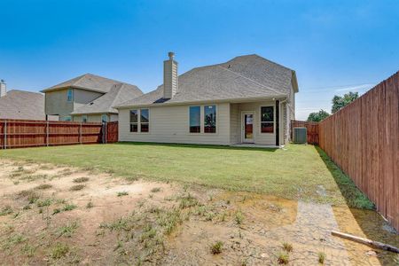 New construction Single-Family house 437 Smith Road, Springtown, TX 76082 Llano - photo 38 38