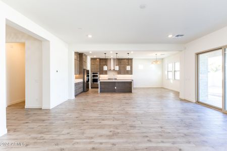 New construction Single-Family house 7558 W Gelding Drive, Peoria, AZ 85381 5524- photo 7 7