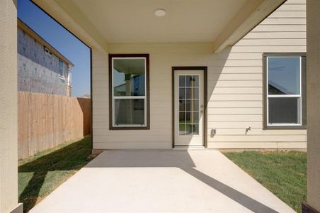New construction Single-Family house 220 Teller Drive, Lockhart, TX 78644 Plan 1780- photo 30 30