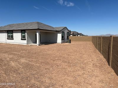 New construction Single-Family house 39950 W Hillman Drive, Maricopa, AZ 85138 - photo 19 19