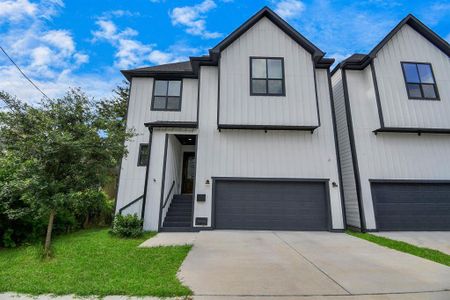 New construction Single-Family house 806 E 39Th Street, Houston, TX 77022 - photo 0