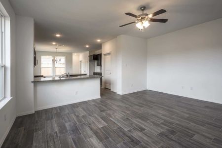 New construction Single-Family house 2645 Sonnier Circle, Royse City, TX 75189 - photo 18 18