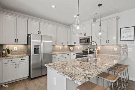 RIC_WLP_Tessa_Model_ Kitchen-512x341