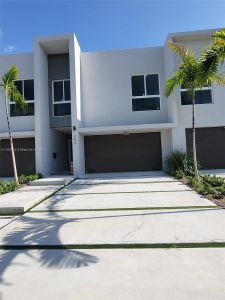 New construction Townhouse house 2275 Se 7Th St, Pompano Beach, FL 33062 - photo 1 1