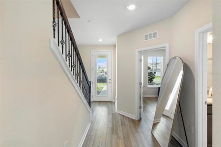 New construction Townhouse house 10980 Leafshore Loop, Orlando, FL 32829 - photo 3 3