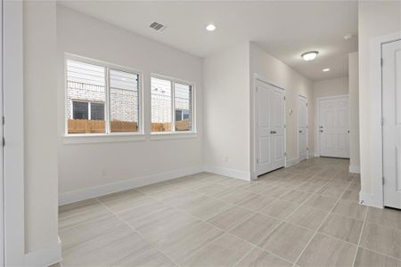 New construction Condo/Apt house 124 Yearling Way, Georgetown, TX 78626 - photo