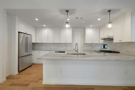 New construction Condo/Apt house 1203 Justin Ln, Unit A, Austin, TX 78757 - photo 9 9