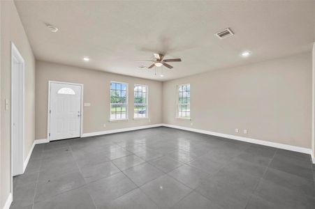 New construction Single-Family house 707 N Brazos Avenue, Cleburne, TX 76031 - photo 6 6
