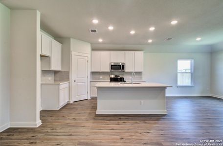 New construction Single-Family house 834 Moondance Court, New Braunfels, TX 78130 - photo 1 1