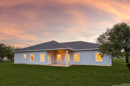 New construction Single-Family house 136 Hidden Ranch, Floresville, TX 78114 - photo 27 27