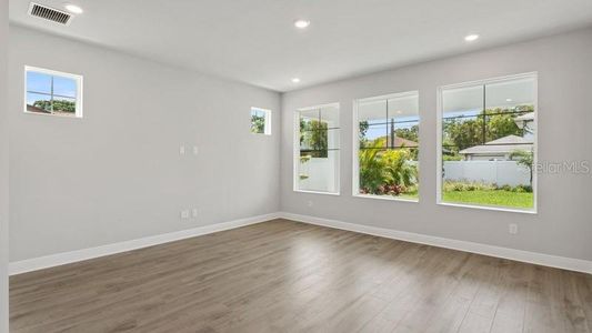 New construction Single-Family house 3221 20Th Street N, Saint Petersburg, FL 33713 - photo 6 6