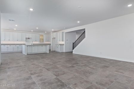 New construction Single-Family house 11940 W Luxton Lane, Avondale, AZ 85323 - photo 7 7