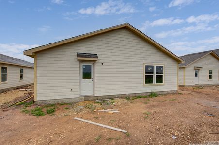 New construction Single-Family house 1360 Mill Mountain, Seguin, TX 78155 - photo 4 4