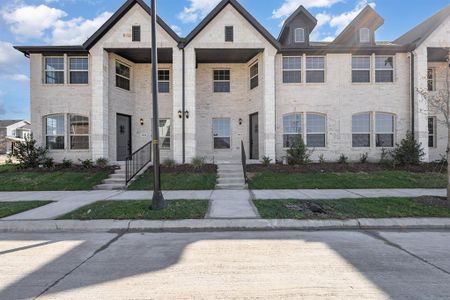 View of townhome / multi-family property