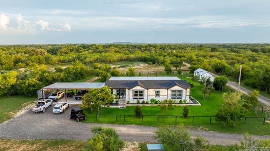 New construction Manufactured Home house 11089 Alternate 90, Seguin, TX 78155 - photo 2 2