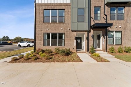 New construction Condo/Apt house 1207 Shaw View Alley, Unit 101, Raleigh, NC 27601 - photo 0