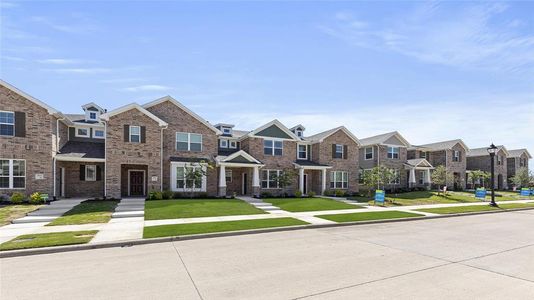 New construction Townhouse house 3015 Willow Wood Court, Unit 10, Heartland, TX 75114 - photo 34 34