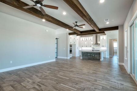 New construction Single-Family house 312 Spicewood Trails Dr, Spicewood, TX 78669 - photo 4 4