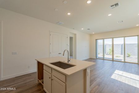 New construction Single-Family house 20362 W Sells Drive, Buckeye, AZ 85396 - photo 5 5