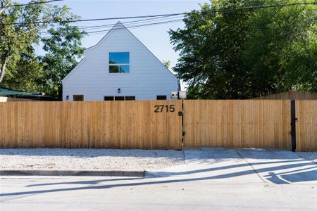 New construction Condo/Apt house 2715 Sweeney Ln, Unit 1, Austin, TX 78723 - photo