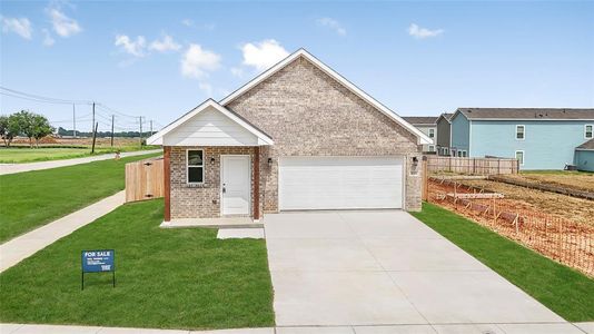 New construction Single-Family house 10501 Mahogany Wood Way, Fort Worth, TX 76140 - photo 0 0
