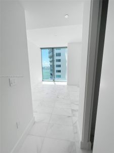 New construction Condo/Apt house 700 Ne 26Th Ter, Unit 2203, Miami, FL 33137 - photo 4 4