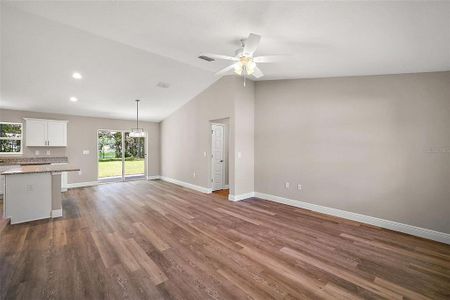 New construction Single-Family house 15 Redwood Run Loop, Ocala, FL 34472 - photo 3 3