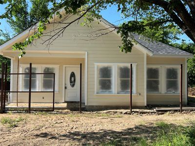 New construction Single-Family house 1612 E Leuda Street, Fort Worth, TX 76104 - photo 1 1