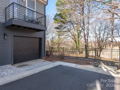 New construction Townhouse house 1119 Shuman View Court, Charlotte, NC 28203 - photo 34 34