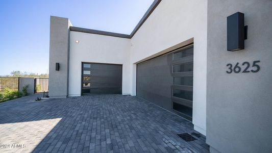 New construction Single-Family house 3625 W Mulholland Drive, Phoenix, AZ 85083 - photo
