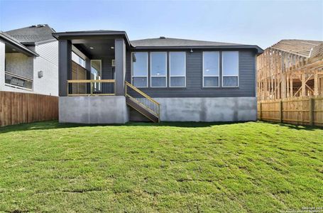 New construction Single-Family house 1011 Swenson, San Antonio, TX 78245 Davenport Plan- photo 13 13