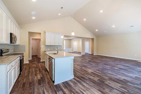 New construction Single-Family house 3075 County Road 436, Thrall, TX 76578 Castleton - photo 4 4