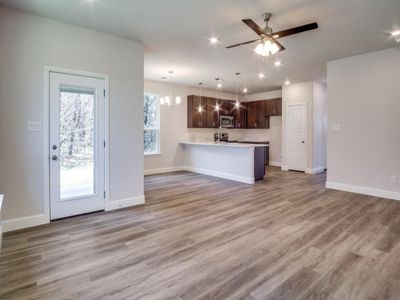 New construction Single-Family house 5635 Barkridge Drive, Granbury, TX 76048 - photo 6 6