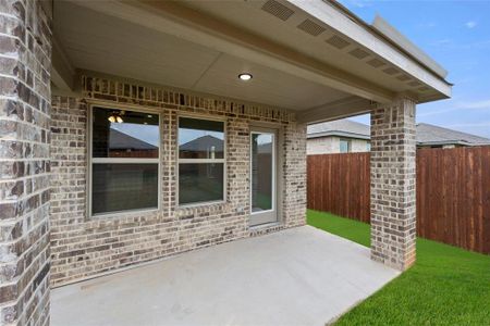 New construction Single-Family house 1915 Chippewa Drive, Cleburne, TX 76036 Lincoln- photo 28 28