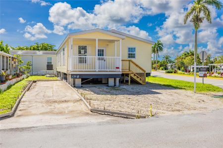 New construction Mobile Home house 2830 E Marina Dr, Dania Beach, FL 33312 - photo 0