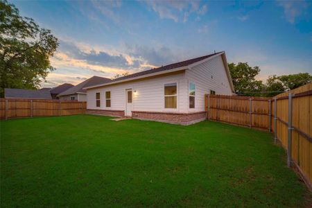 New construction Single-Family house 3709 Washington Street, Greenville, TX 75401 Basswood- photo 22 22