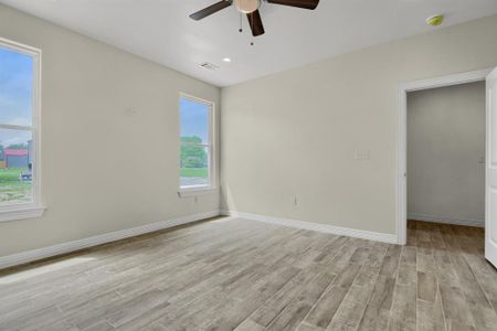 New construction Single-Family house 90 Bobby Sam Court, Collinsville, TX 76233 - photo 18 18