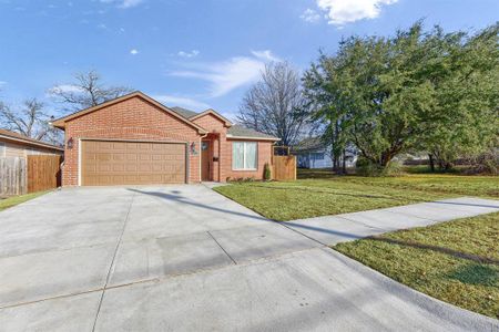 New construction Single-Family house 207 W Wilson Avenue, Sherman, TX 75090 - photo