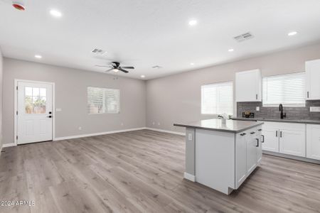 New construction Single-Family house 225 W Lindbergh Avenue, Coolidge, AZ 85128 - photo 12 12