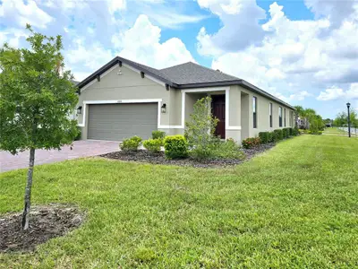 New construction Single-Family house 1001 Umbria Drive, Kissimmee, FL 34759 - photo 0