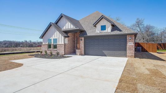 New construction Single-Family house 2465 West Lambert Road, Weatherford, TX 76088 - photo 1 1