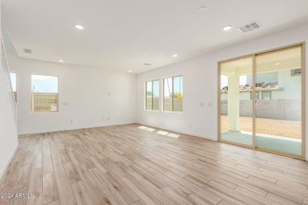 New construction Single-Family house 10202 N 49Th Avenue, Glendale, AZ 85302 Tamburlaine- photo 10 10