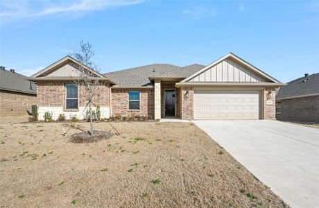 New construction Single-Family house 640 Mooney Drive, Saginaw, TX 76179 - photo 2