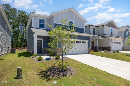 New construction Single-Family house 127 Red Valor Street, Garner, NC 27529 - photo 2 2