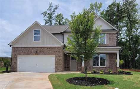 New construction Single-Family house 672 Eagles Nest Circle, Auburn, GA 30011 - photo 1 1