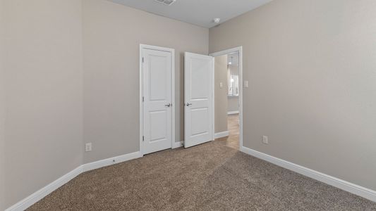 New construction Single-Family house 15513 Putney Way, Fort Worth, TX 76247 GALLUP- photo 18 18